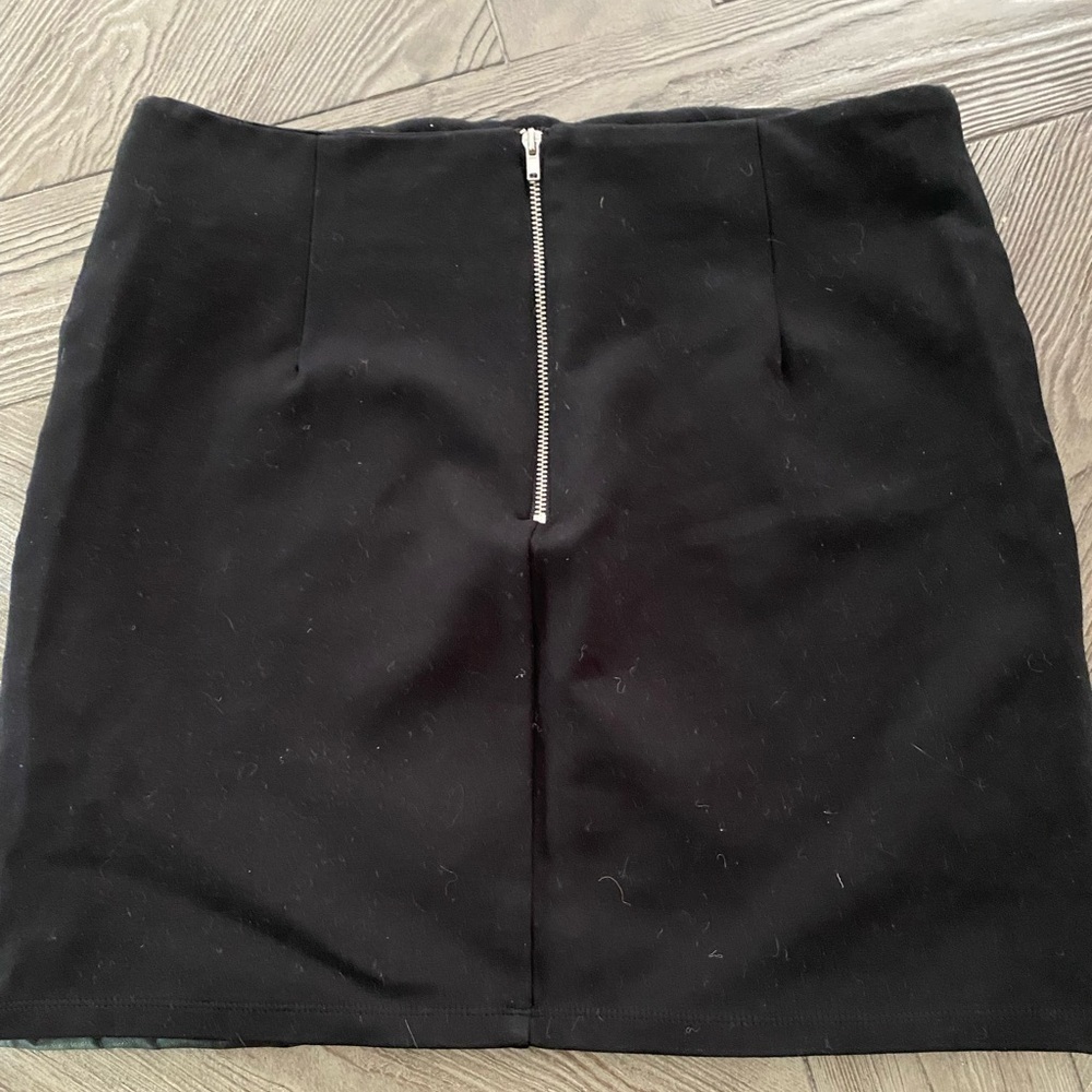 Smart Set Women's Back Zip Leather and Nylon Above Knee Pencil Skirt, Size Small - Picture 5 of 6